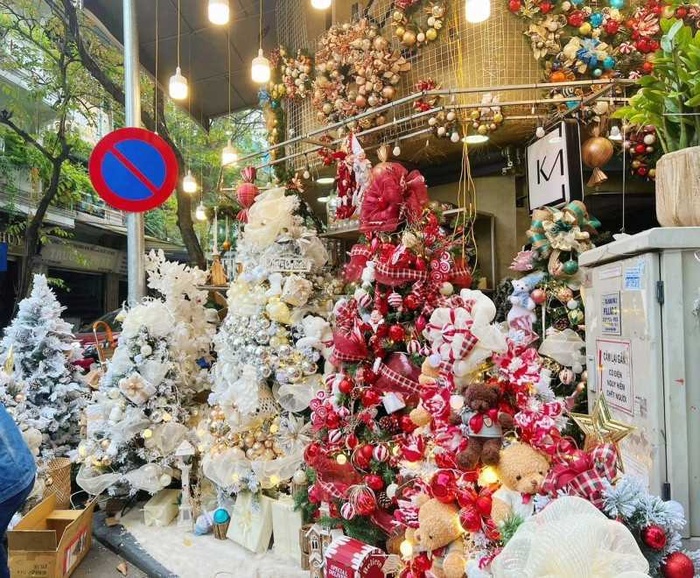 Những địa điểm check-in lung linh mùa Noel ở Hà Nội