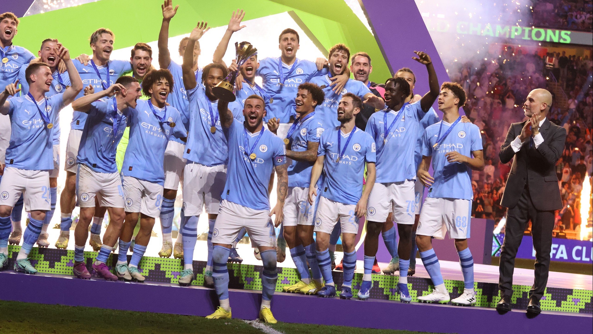 Man City thắng tưng bừng, nâng cúp vô địch FIFA Club World Cup