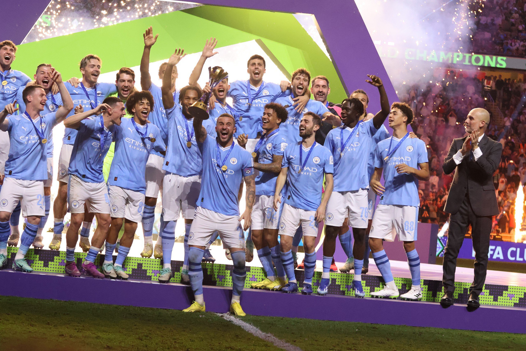 Man City thắng tưng bừng, nâng cúp vô địch FIFA Club World Cup