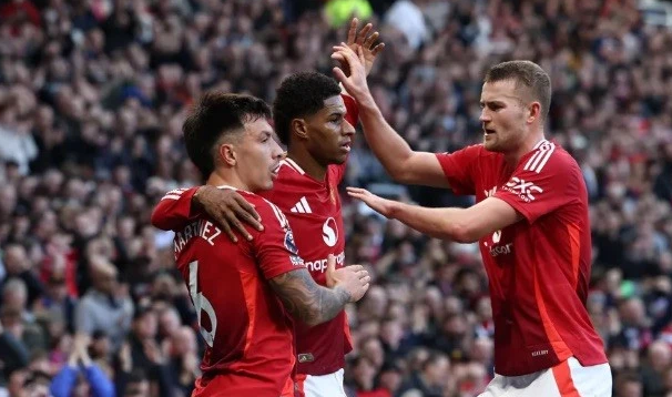 Man United đón tin vui trước trận đại chiến Arsenal