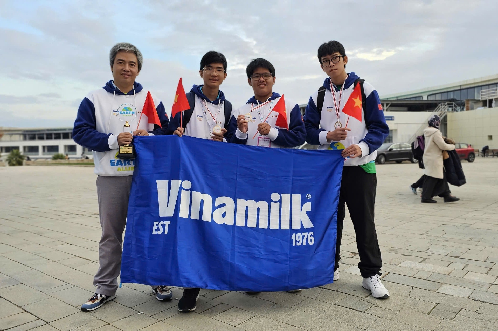 Vinamilk đồng hành các đội Robotacon Việt Nam tỏa sáng tại đấu trường quốc tế