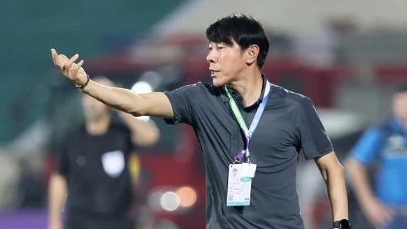 HLV Shin Tae-yong chưa từng thắng Việt Nam ở AFF Cup