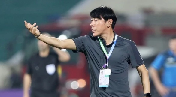 HLV Shin Tae-yong chưa từng thắng Việt Nam ở AFF Cup