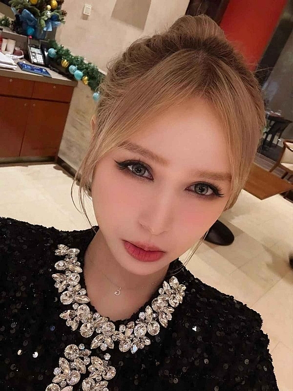 Hot girl Xoài Non thông báo tin không vui, netizen tò mò nguyên do