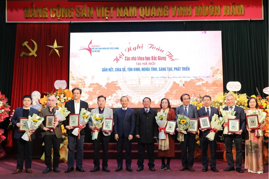 Quy tụ và tôn vinh các nhà khoa học quê hương Bắc Giang