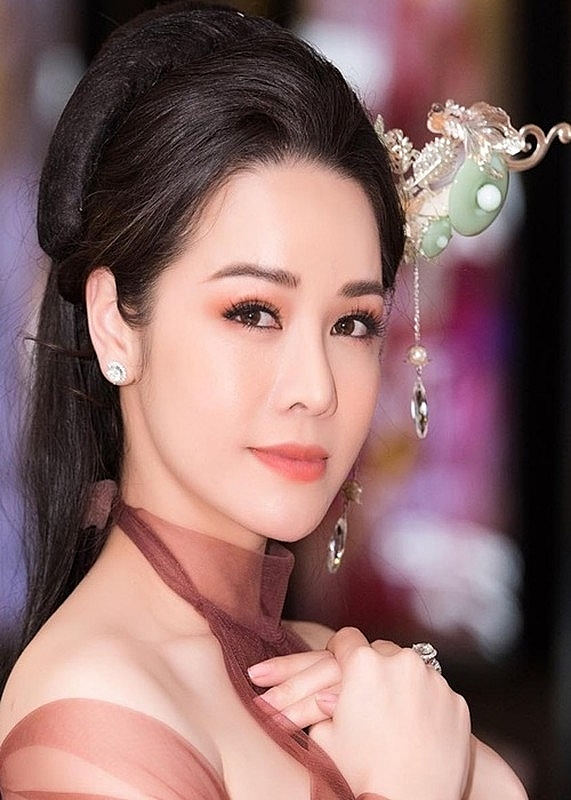 Đường tình của “phú bà” Nhật Kim Anh