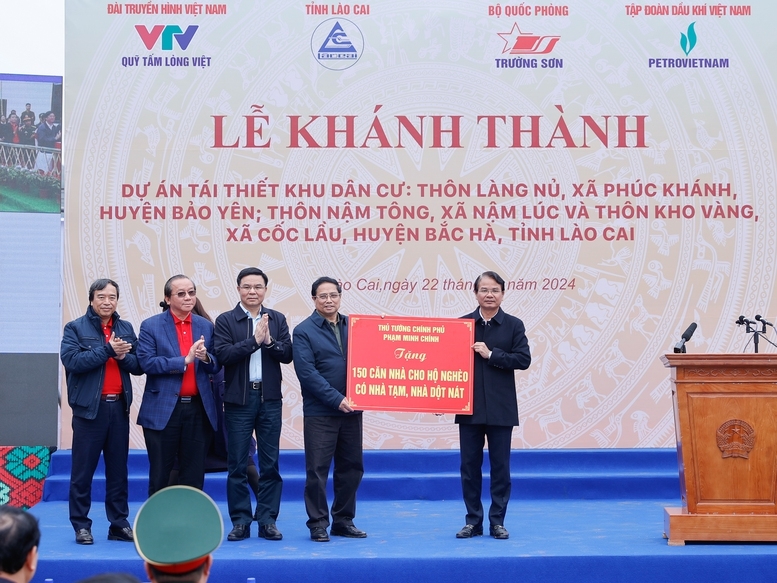 Khánh thành khu tái định cư thôn Làng Nủ, Kho Vàng và Nậm Tông (Lào Cai)