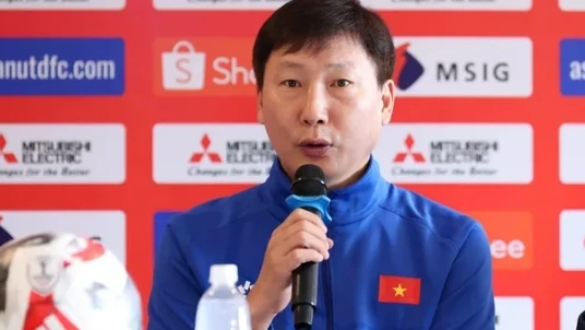 Tuyển Việt Nam vào chung kết ASEAN Cup, HLV Kim Sang-sik nói gì?