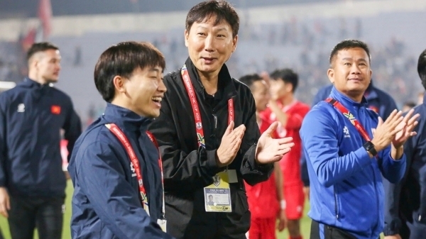 HLV Kim Sang Sik: Tôi đánh cược cả sự nghiệp vào ASEAN Cup