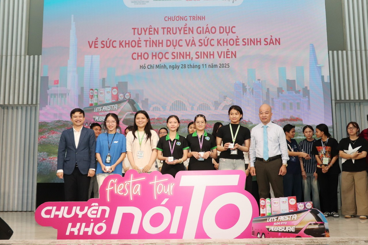Tuyên truyền giáo dục sức khỏe tình dục, sinh sản cho sinh viên tại Trường Đại học Luật TP HCM: Lan tỏa kiến thức, xây nền tảng cho một thế hệ trẻ Tuyên truyền giáo dục sức khỏe tình dục, sinh sản cho sinh viên tại Trường Đại học Luật TP HCM: Lan tỏa kiến thức, xây nền tảng cho một thế hệ trẻ