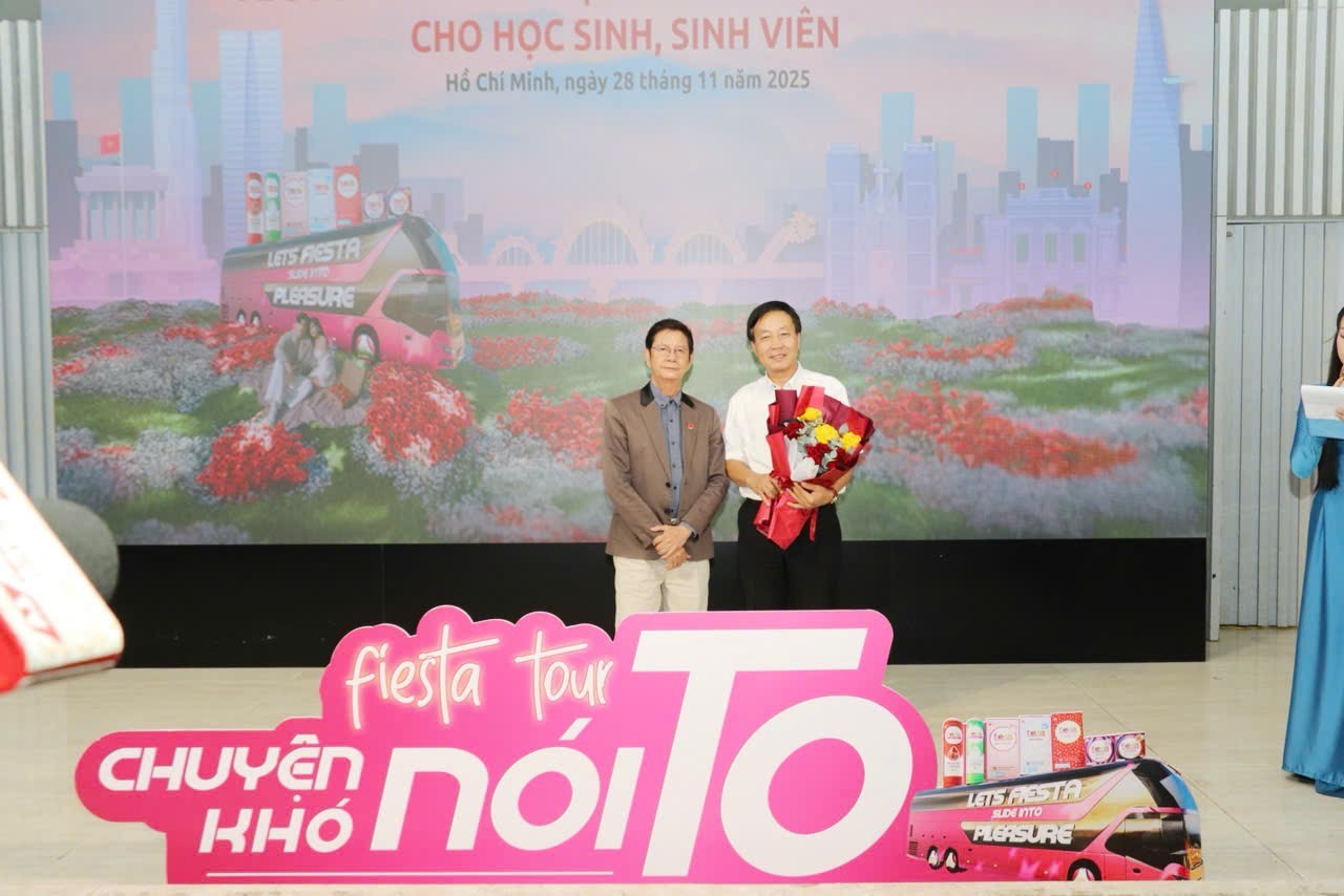 Tuyên truyền giáo dục sức khỏe tình dục, sinh sản cho sinh viên tại Trường Đại học Luật TP HCM: Lan tỏa kiến thức, xây nền tảng cho một thế hệ trẻ Tuyên truyền giáo dục sức khỏe tình dục, sinh sản cho sinh viên tại Trường Đại học Luật TP HCM: Lan tỏa kiến thức, xây nền tảng cho một thế hệ trẻ