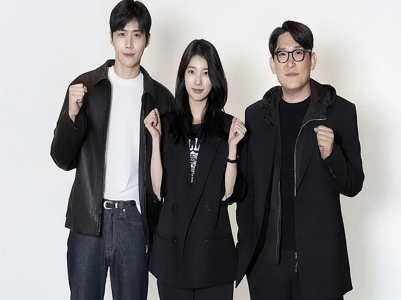 Vì sao clip Suzy chạy bộ ở Hồ Tây gây sốt?