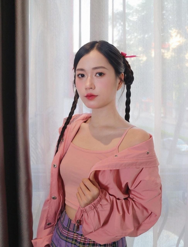 Lâm Vỹ Dạ lột xác sau giảm 14 kg, nhan sắc thăng hạng trông thấy Lâm Vỹ Dạ lột xác sau giảm 14 kg, nhan sắc thăng hạng trông thấy