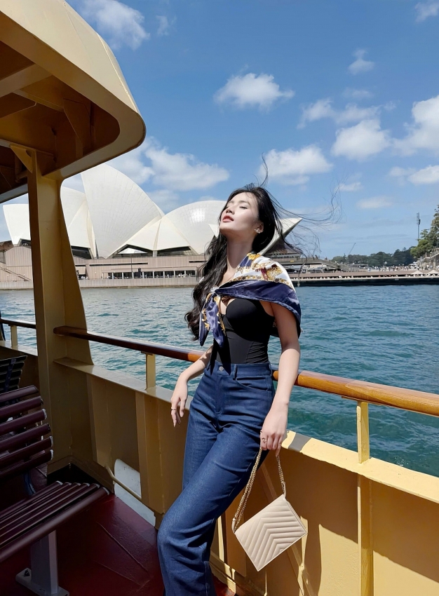 Ý Nhi trở về nước đồng hành cùng Miss World Vietnam 2025. Ý Nhi trở về nước đồng hành cùng Miss World Vietnam 2025.