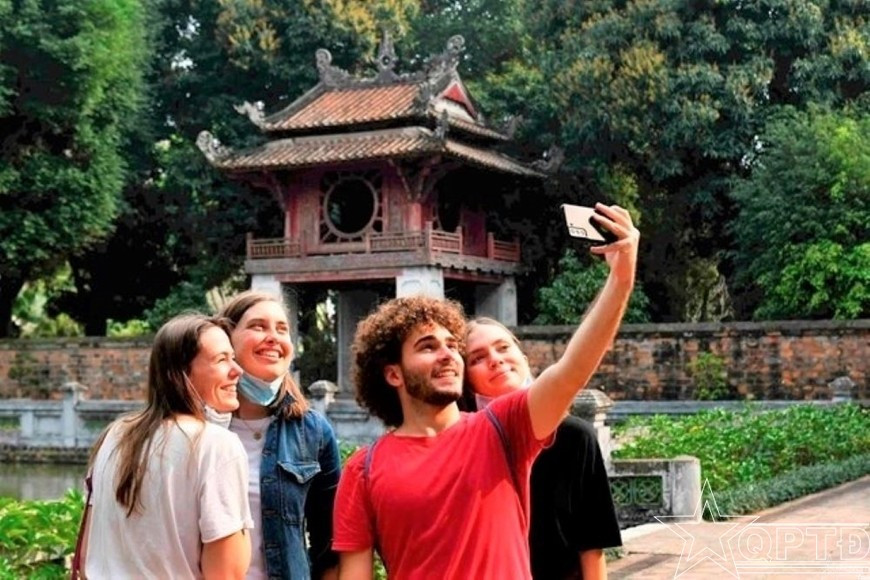 Khám phá Hà Nội "viên ngọc đô thị" giữa lòng miền Bắc Việt Nam