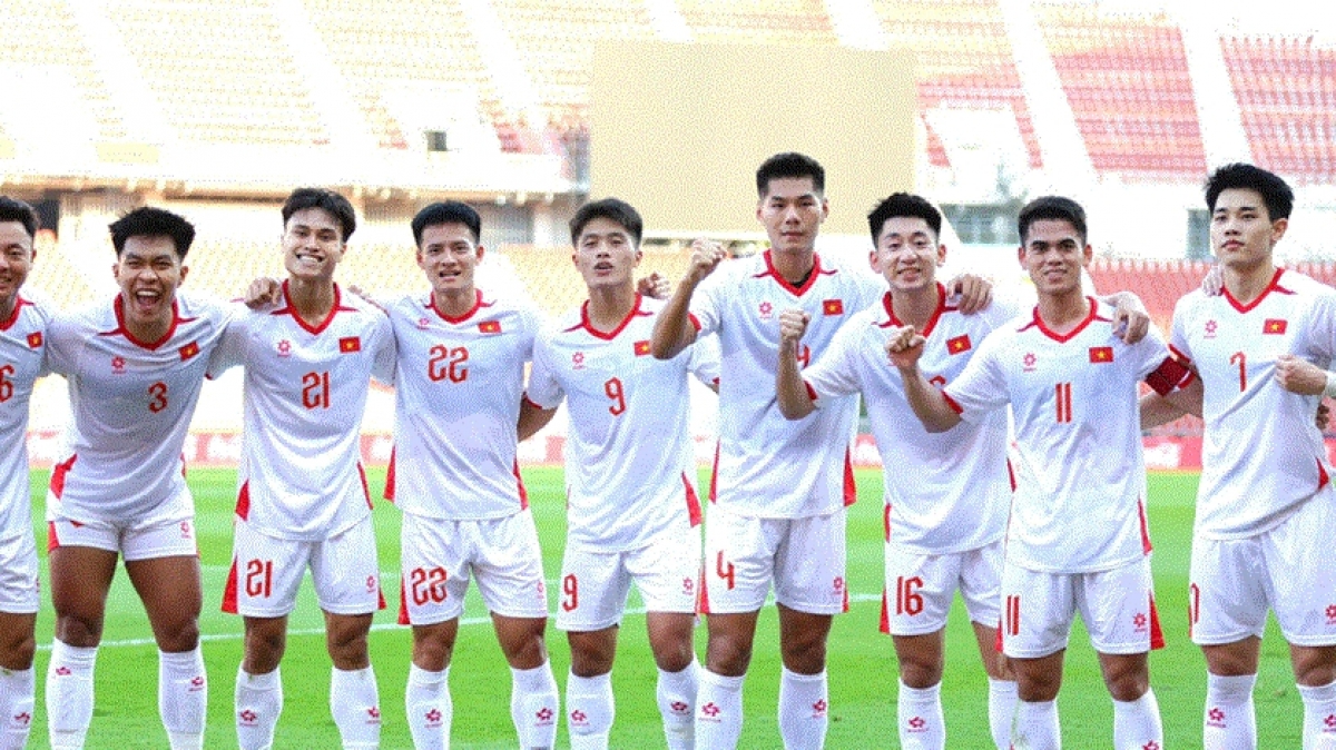 HLV Kim Sang Sik khen Đình Bắc, cảnh báo Quốc Việt và Thanh Nhàn