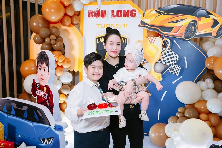 Nhật Kim Anh đa tài, sống bình yên bên hai con