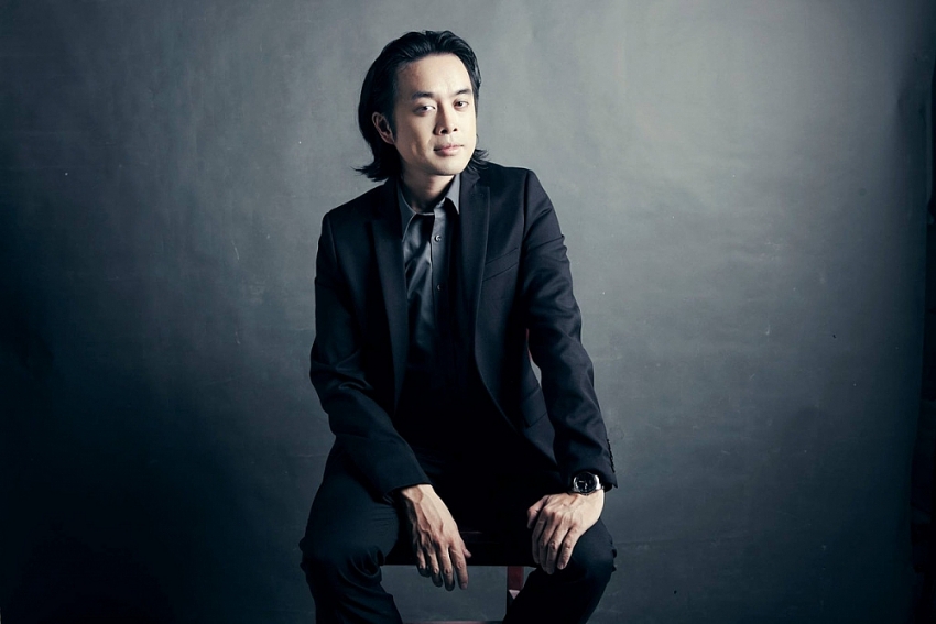 Hơn một thập kỷ làm nghề tại Việt Nam của nhạc sĩ Dương Khắc Linh