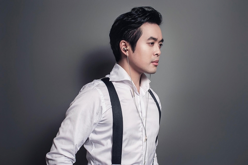 Hơn một thập kỷ làm nghề tại Việt Nam của nhạc sĩ Dương Khắc Linh