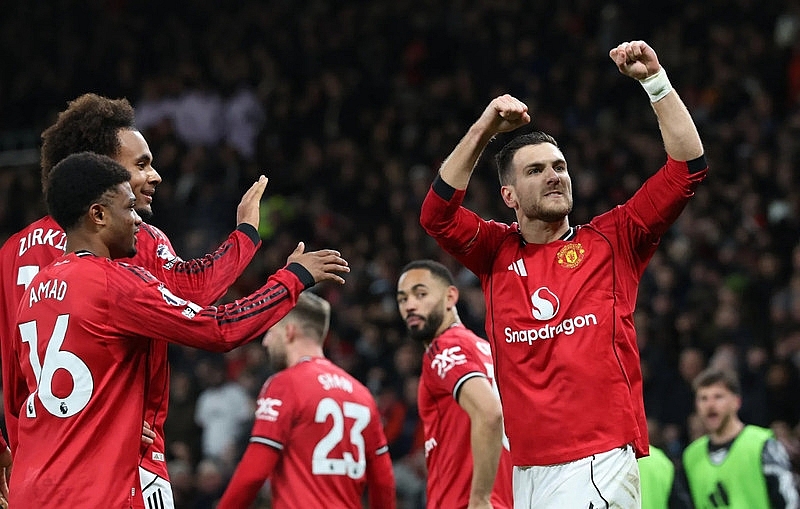 Man Utd bị la ó, chỉ trích dữ dội khi gây thất vọng tại Old Trafford