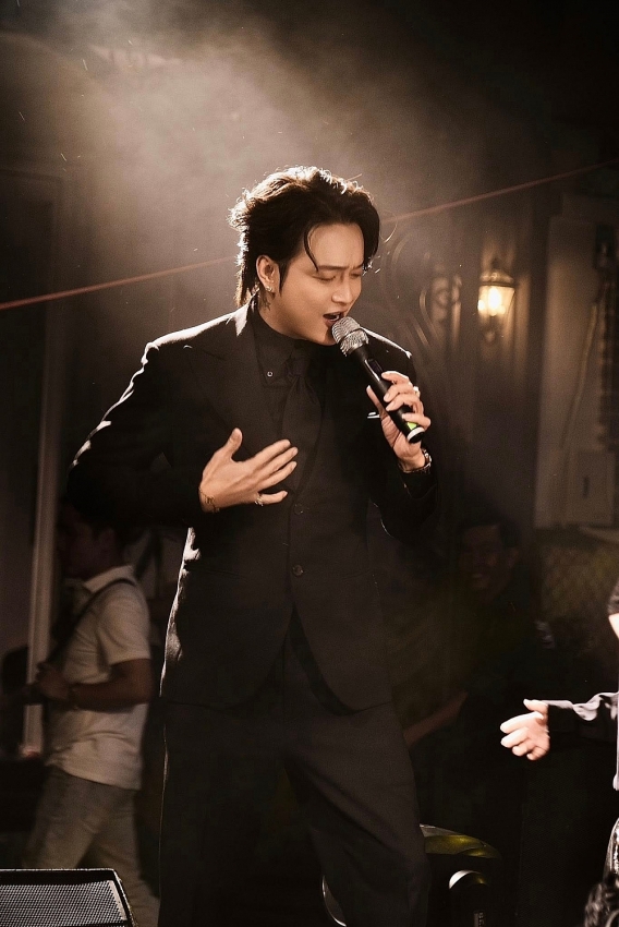 TiTi của nhóm HKT tạm ngưng ca hát để chăm sóc sức khỏe