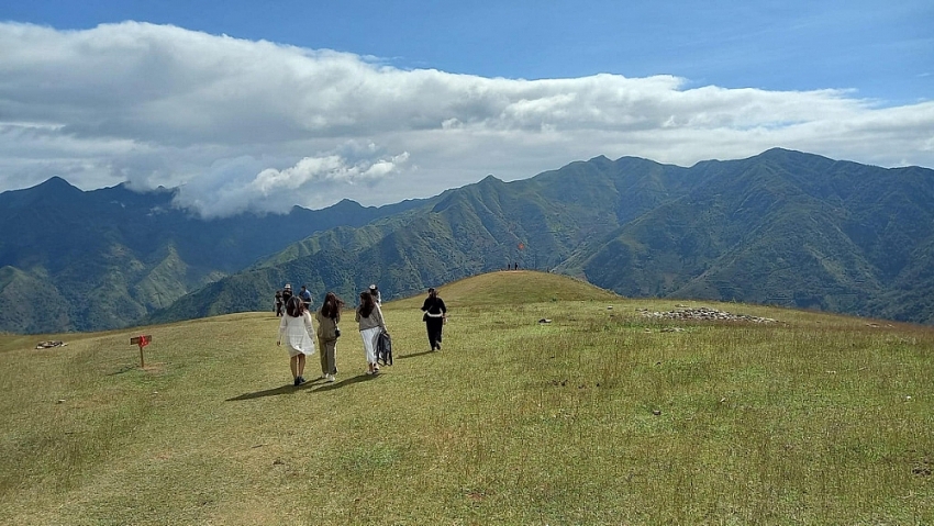 Gợi ý lịch trình vivu Tà Xùa mùa đông cho du khách mê săn mây Gợi ý lịch trình vivu Tà Xùa mùa đông cho du khách mê săn mây
