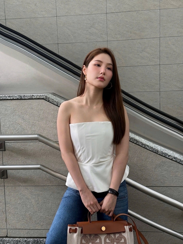 Diễm My 9X tuổi 35 khoe nhan sắc gái một con rạng rỡ