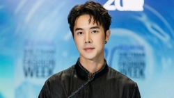 “Dũng con bác Bơ” Đức Hiếu xả vai khoe hình thể nam thần cuồn cuộn