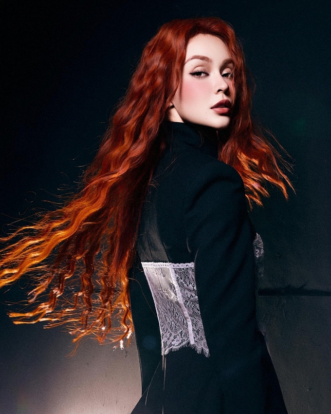 “Bông hồng lai” MLee quyến rũ, đa sắc và đầy khí chất ở tuổi 33 “Bông hồng lai” MLee quyến rũ, đa sắc và đầy khí chất ở tuổi 33