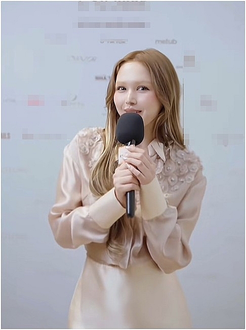 Diện mạo qua 'cam thường' của Xoài Non làm netizen 'đứng hình'