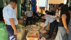 Mở đợt cao điểm chống buôn lậu, gian lận thương mại và hàng giả dịp Tết Bính Ngọ 2026