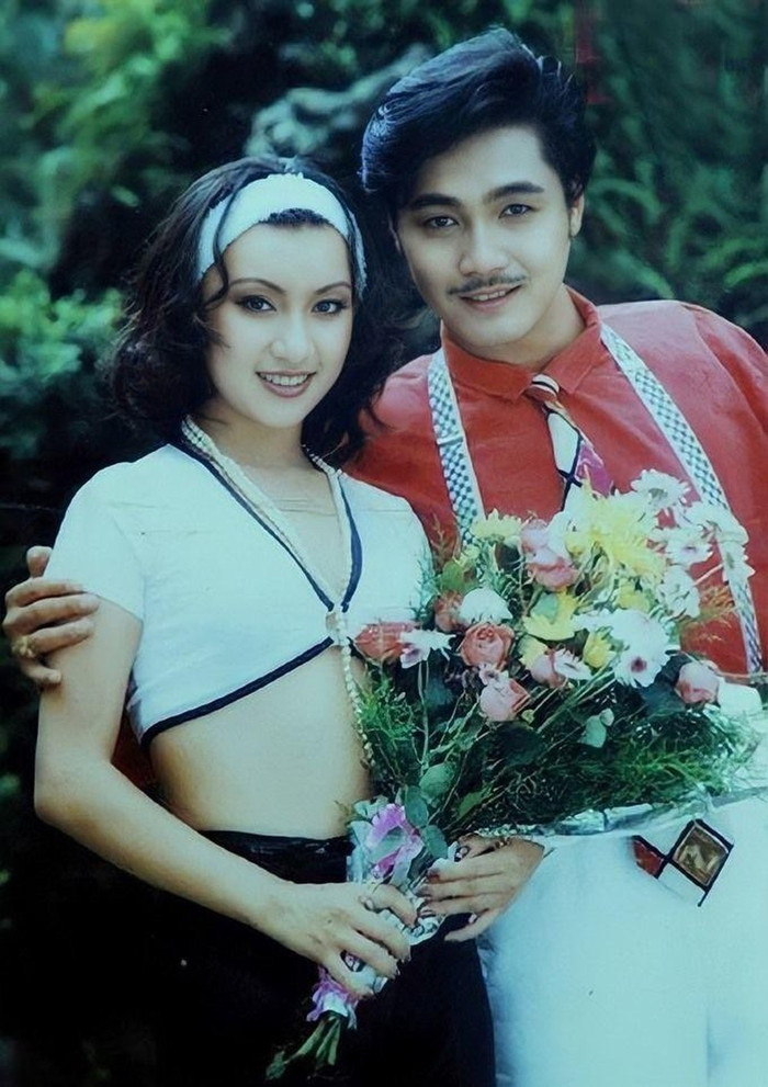 Nam tài tử đình đám Lý Hùng: Tiết lộ cát xê mấy chục cây vàng, U60 vẫn độc thân, sống trong biệt thự 700 m2 giữa Sài Thành