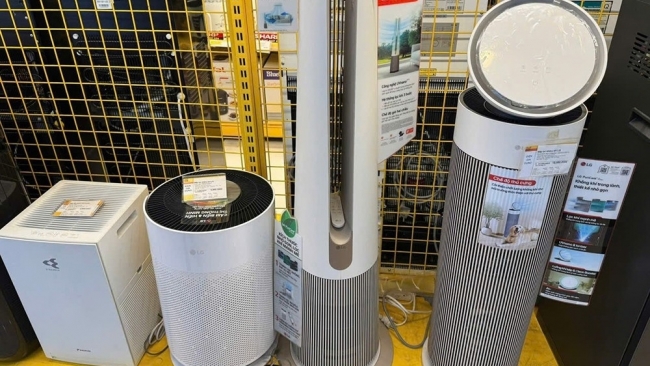 Hà Nội ô nhiễm không khí nghiêm trọng, máy lọc không khí hút khách