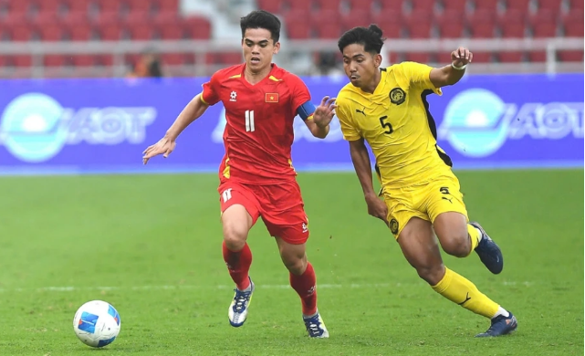 Vào bán kết SEA Games, HLV Kim Sang Sik nói thẳng 1 điều