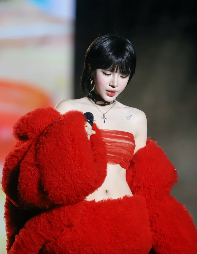 Nhan sắc nàng thơ mới của Trấn Thành Nhan sắc nàng thơ mới của Trấn Thành