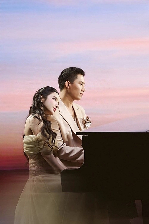 LyLy - Anh Tú dính như hình với bóng, được fan 'đẩy thuyền' LyLy - Anh Tú dính như hình với bóng, được fan 'đẩy thuyền'