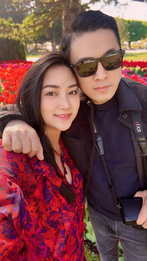 Lam Trường và hôn nhân viên mãn bên vợ trẻ kém 17 tuổi Lam Trường và hôn nhân viên mãn bên vợ trẻ kém 17 tuổi