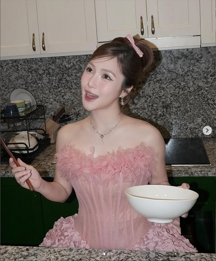 Hương Tràm xinh đẹp, thần thái đỉnh cao trong MV mới Hương Tràm xinh đẹp, thần thái đỉnh cao trong MV mới