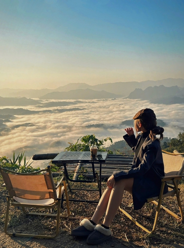 Đồn Đèn điểm chạm mây mới của Thái Nguyên khiến du khách mê mẩn