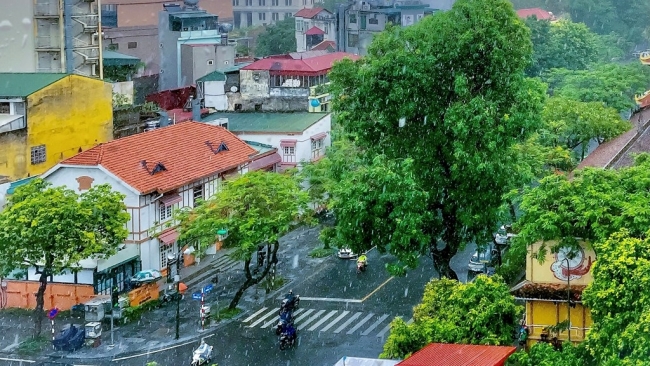 Dự báo thời tiết đêm nay và ngày mai 14/12: Hà Nội và các khu vực trên cả nước