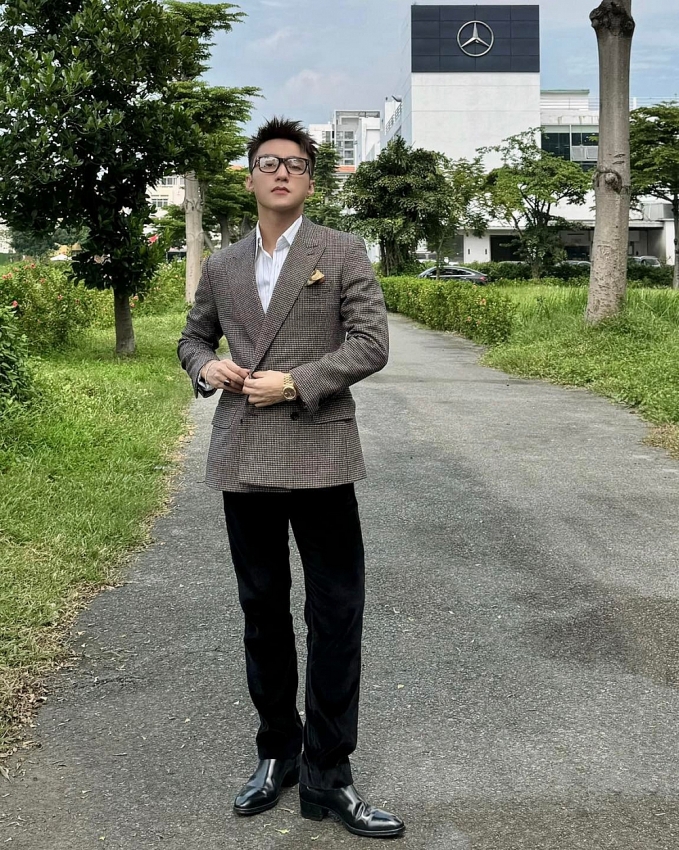 Sơn Tùng M-TP có màn “thả thính” làm rụng tim hội chị em Sơn Tùng M-TP có màn “thả thính” làm rụng tim hội chị em