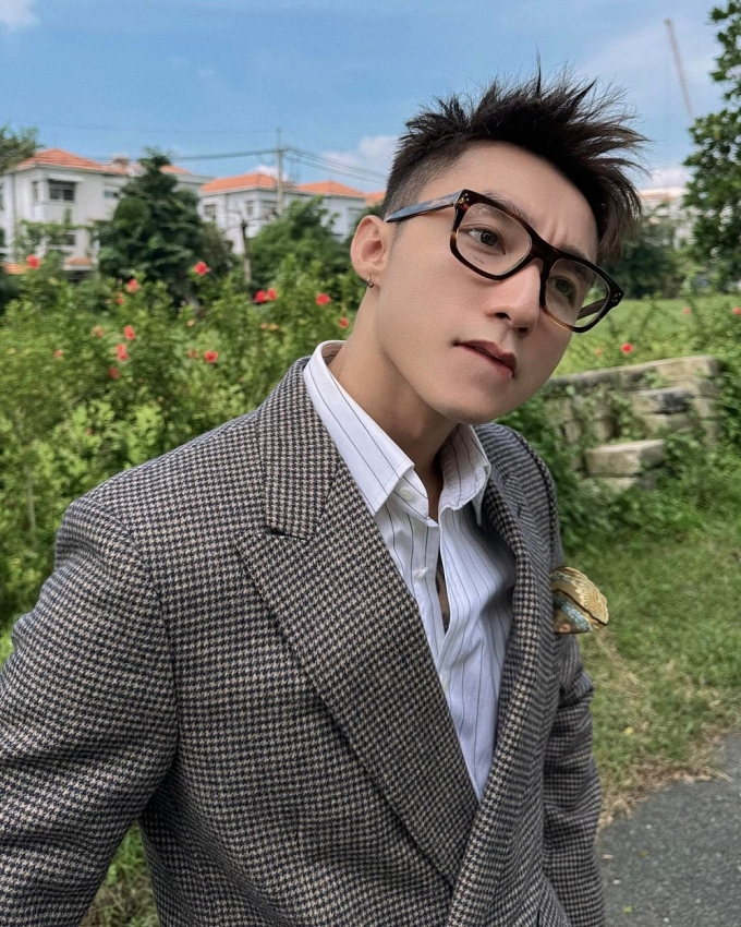 Sơn Tùng M-TP có màn “thả thính” làm rụng tim hội chị em Sơn Tùng M-TP có màn “thả thính” làm rụng tim hội chị em