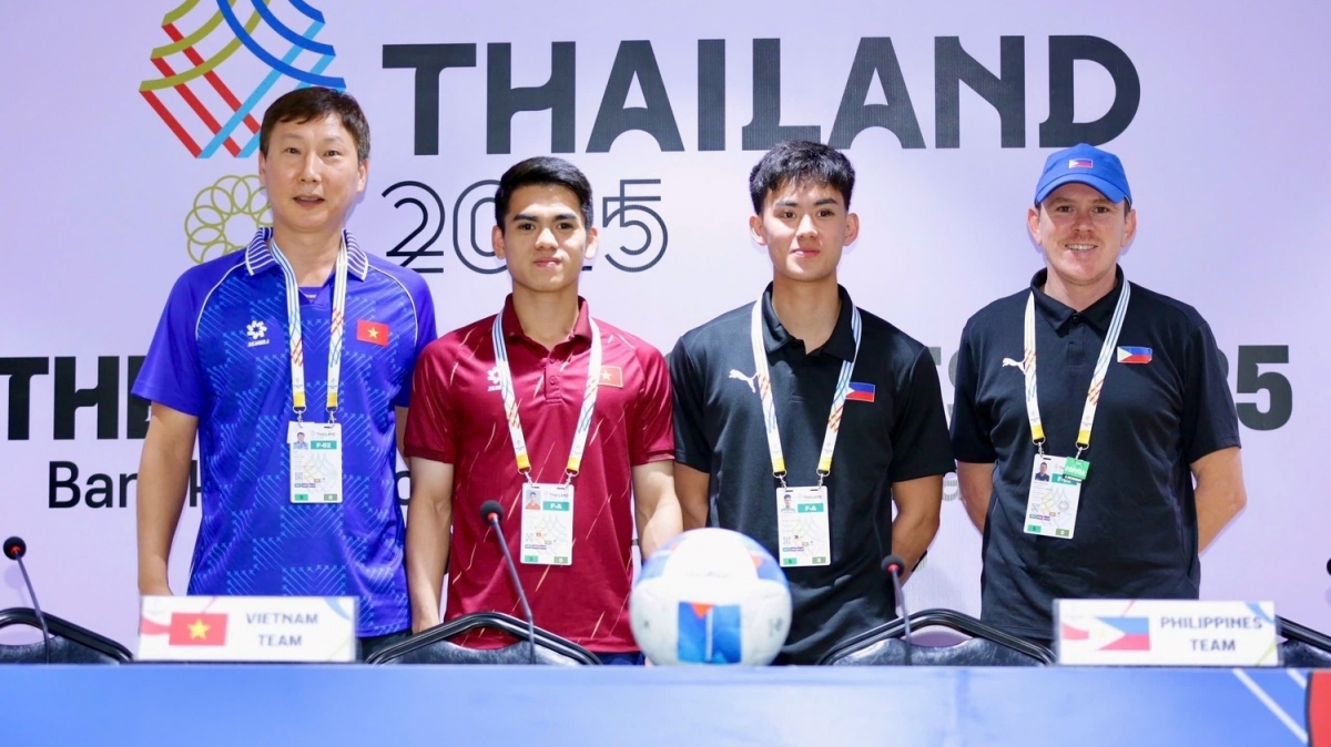 HLV Kim Sang-sik: Quyết tâm vượt bán kết SEA Games