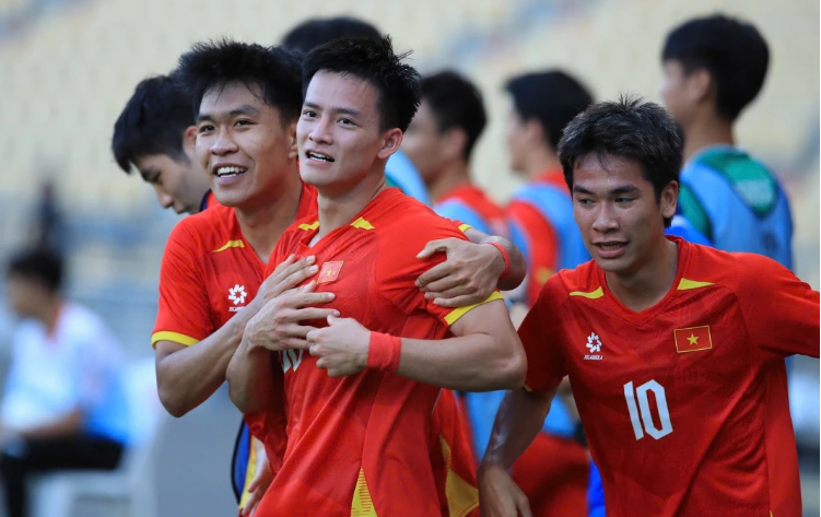 Vào chung kết SEA Games, HLV Kim Sang-sik nói điều bất ngờ