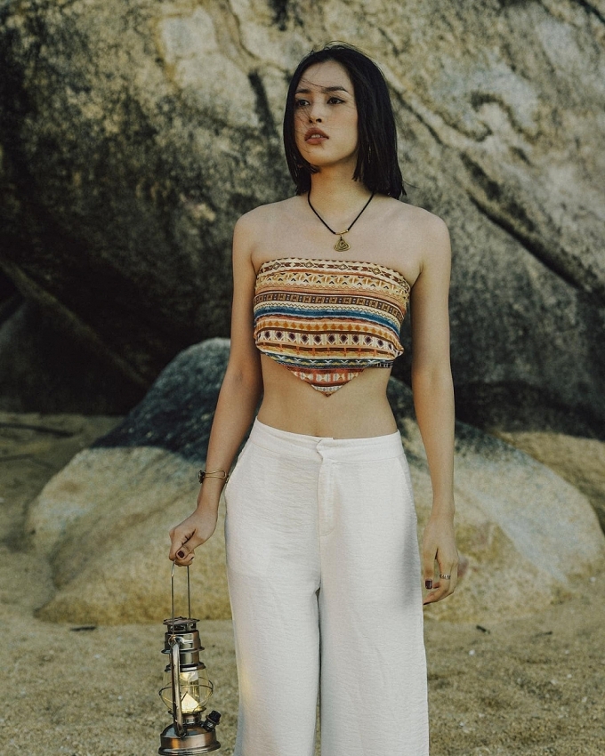 Hoa hậu Tiểu Vy đối mặt với kiếp nạn đặt hàng online Hoa hậu Tiểu Vy đối mặt với kiếp nạn đặt hàng online