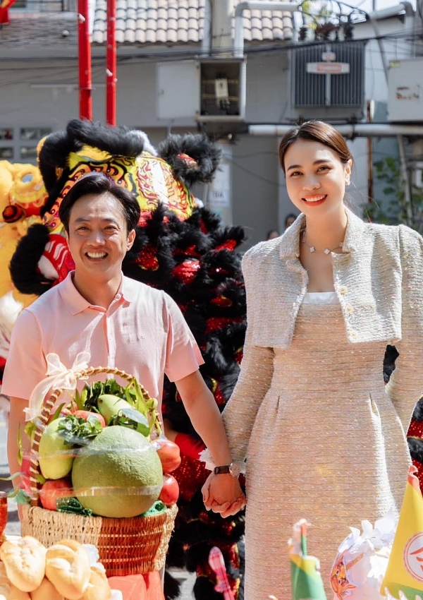 Cuộc hôn nhân viên mãn của Đàm Thu Trang – Cường Đô La