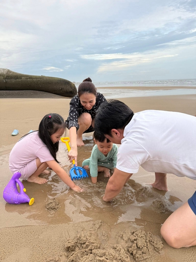 Cuộc hôn nhân viên mãn của Đàm Thu Trang – Cường Đô La