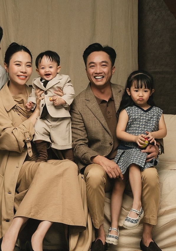 Cuộc hôn nhân viên mãn của Đàm Thu Trang – Cường Đô La