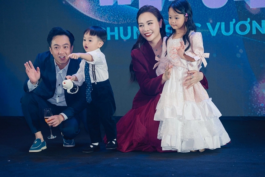 Cuộc hôn nhân viên mãn của Đàm Thu Trang – Cường Đô La