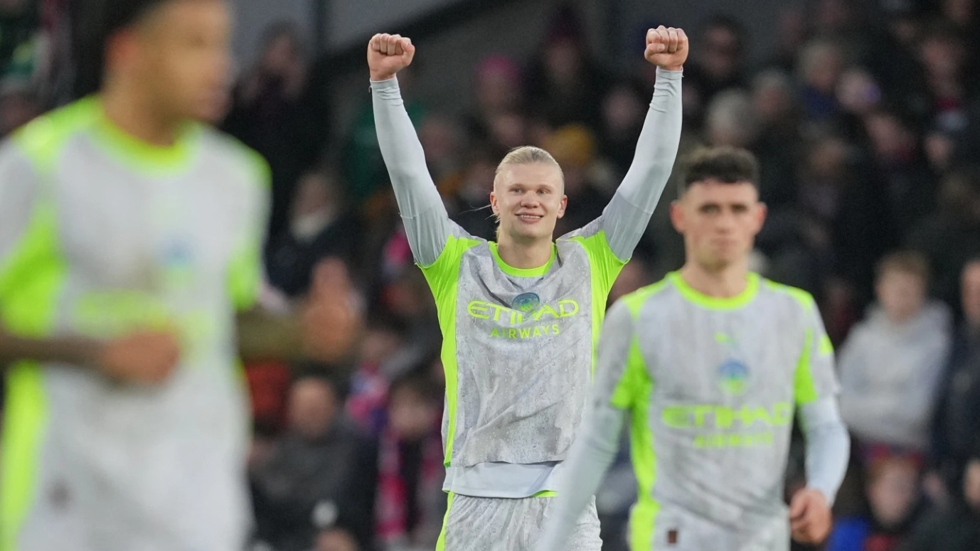 Những điểm nhấn nổi bật vòng 16 Ngoại hạng Anh